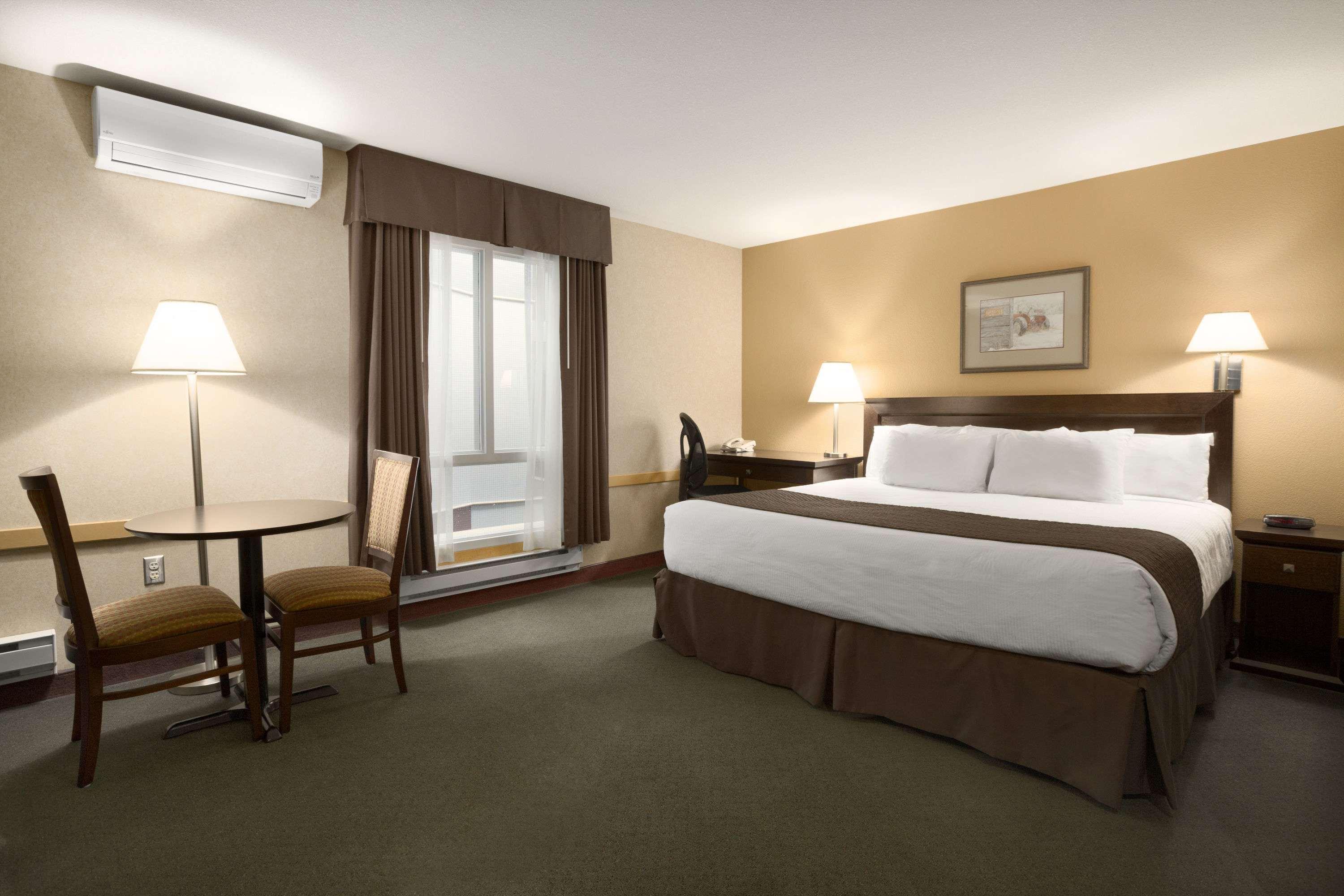 Days Inn By Wyndham Estevan Buitenkant foto